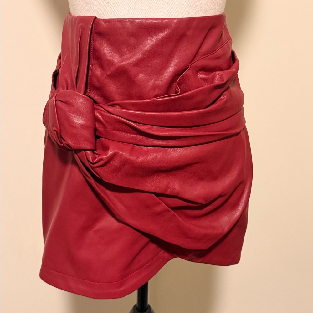 VICI Red Leather Skirt Size M - Picture 1 of 3